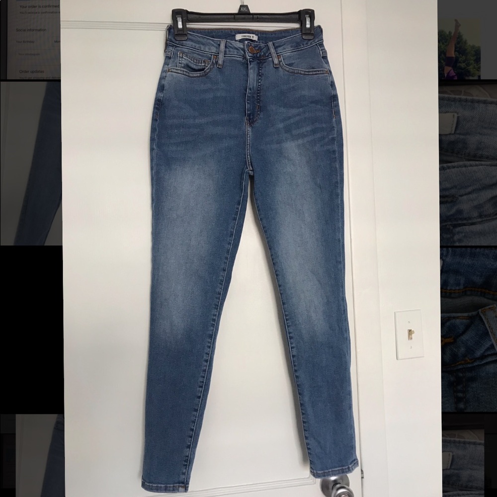 MOM JEANS